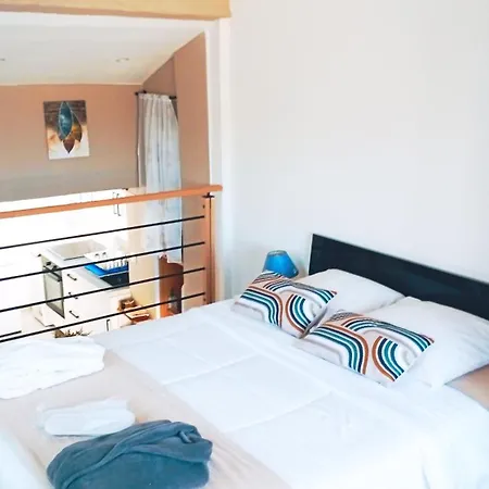 Type 2 Avec Terrasse Et Parking Appartement *