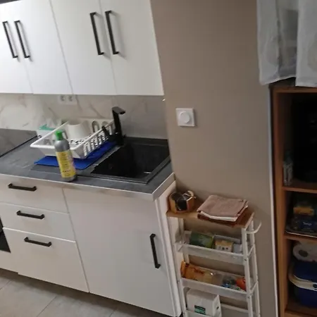 Apartmán Type 2 Avec Terrasse Et Parking *